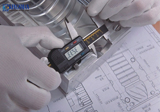 comprare Le muffe immacolate del processo di soffiatura in forma di rivestimento, bottiglia hanno fatto la muffa su misura dell'HDPE pp online manufacture